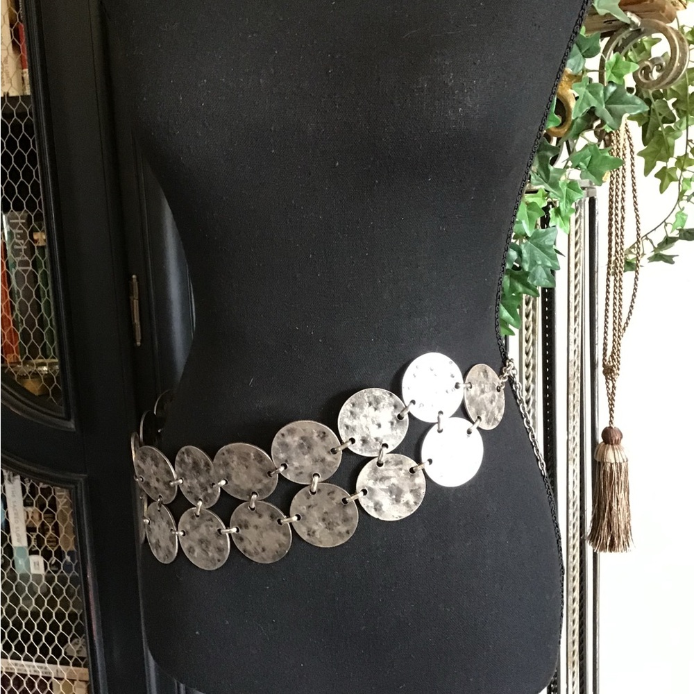 Silver Disc Link Waist Belt - Brand Unspecified